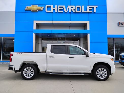 Used 2022 Chevrolet Silverado 1500 Custom image 35