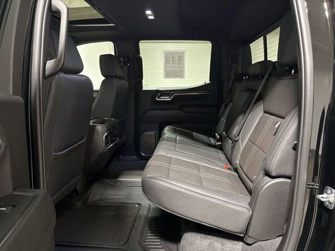 Used 2024 Chevrolet Silverado 1500 High Country w/ Technology Package AWD/4WD image 24