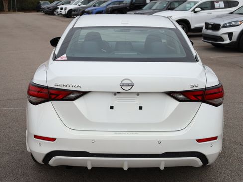 Used 2024 Nissan Sentra SV w/ All-Weather Package image 4