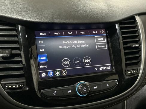 Used 2021 Chevrolet Trax LT FWD image 14