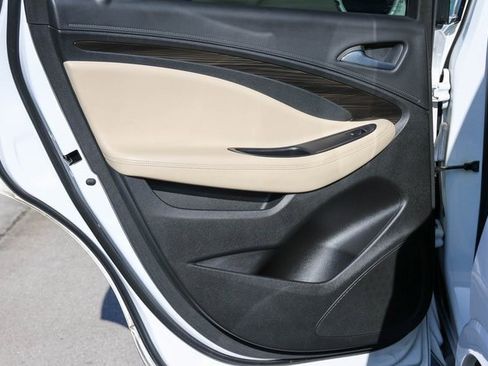 Used 2019 Buick Envision Premium image 13