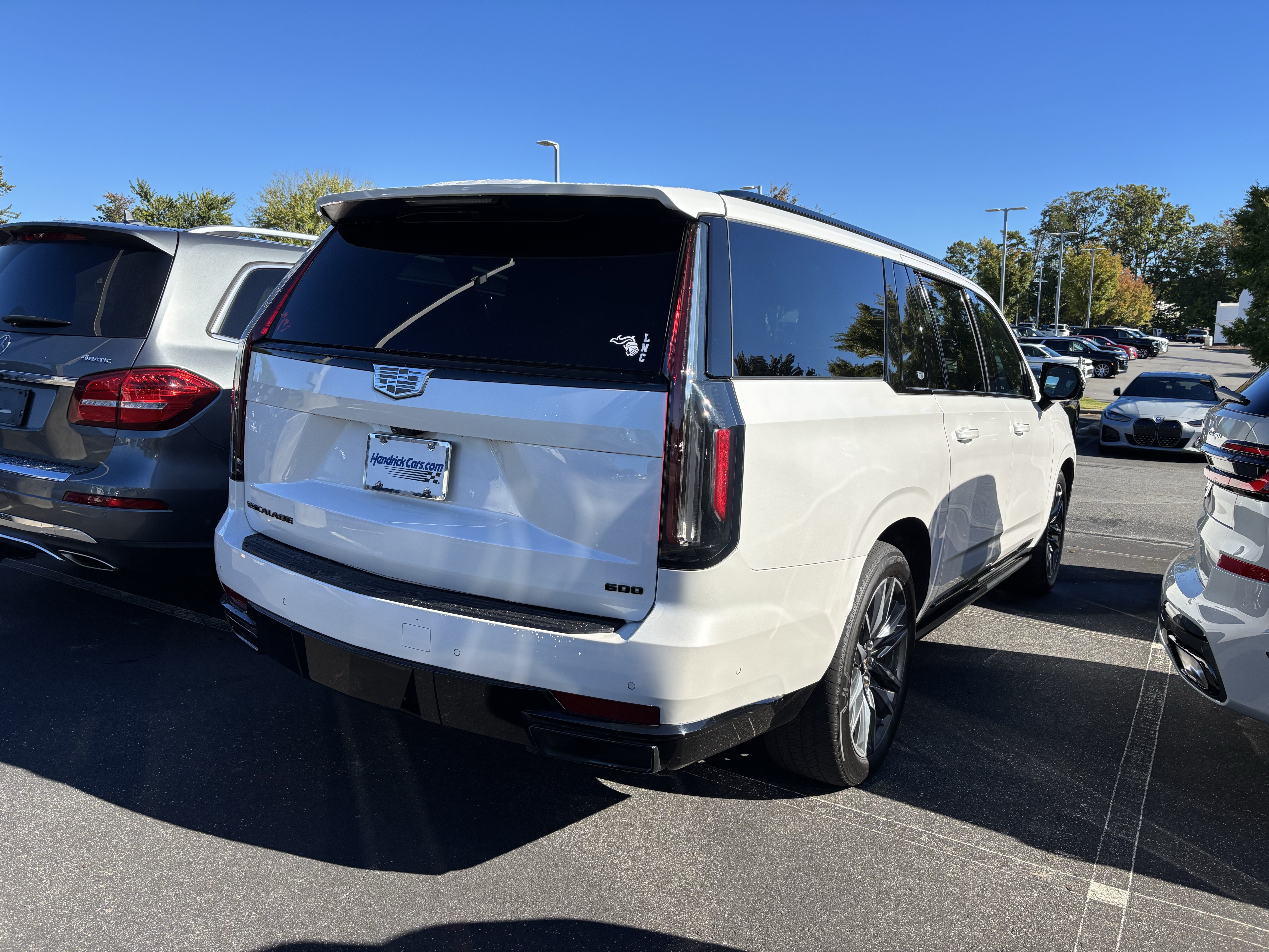 Used 2022 Cadillac Escalade ESV Sport w/ Touring Package RWD image 11