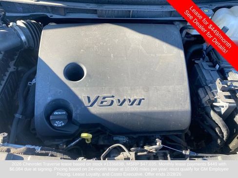 Used 2022 Chevrolet Traverse RS image 8