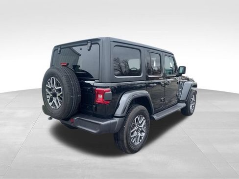 Used 2024 Jeep Wrangler Unlimited Sahara w/ Safety Group AWD/4WD image 15
