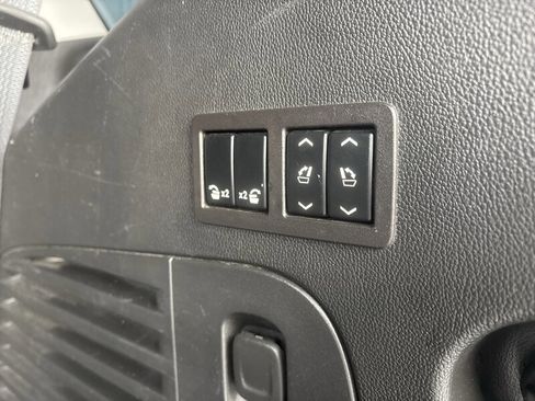 Used 2020 Chevrolet Tahoe LT image 16