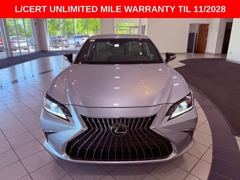Certified 2023 Lexus ES 250 w/ Premium Package image 2
