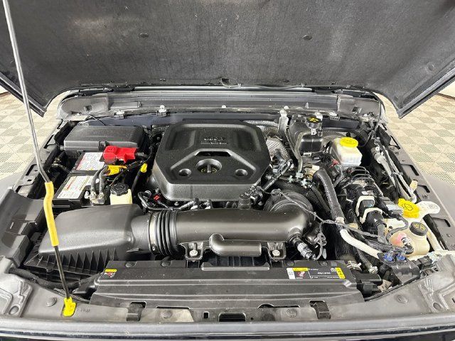 Used 2024 Jeep Wrangler Unlimited Sport AWD/4WD image 28