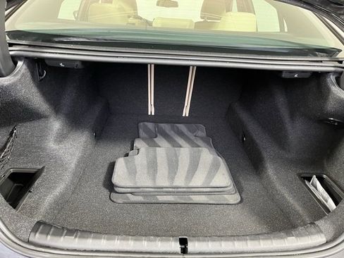 Used 2023 BMW 530i xDrive 530i xDrive w/ Premium Package image 21