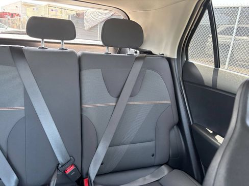 Used 2026 Kia Niro LX FWD image 37
