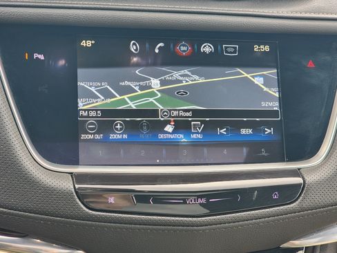 Used 2018 Cadillac XT5 Luxury image 18