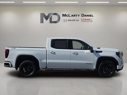 Used 2024 GMC Sierra 1500 Elevation AWD/4WD image 15