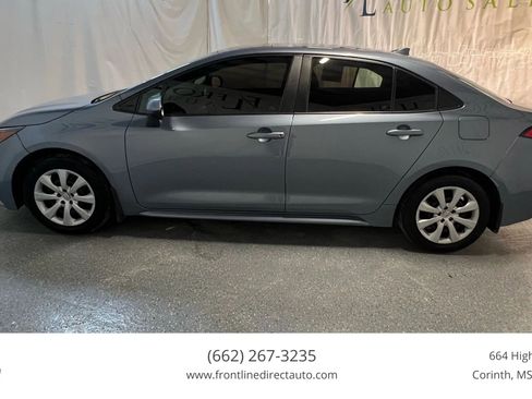 Used 2022 Toyota Corolla LE image 4