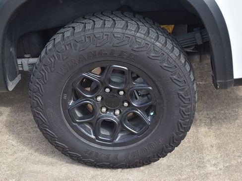 Used 2024 Chevrolet Silverado 1500 ZR2 w/ ZR2 Bison Edition image 13