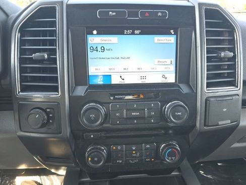 Used 2018 Ford F150 XLT w/ Equipment Group 302A Luxury AWD/4WD image 14