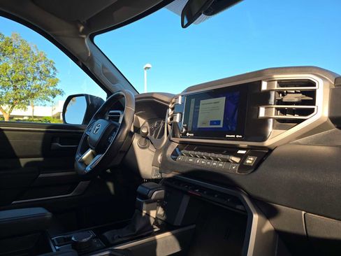 Used 2024 Toyota Tundra SR5 image 10