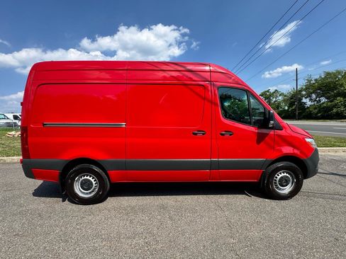 Used 2024 Mercedes-Benz Sprinter 2500 image 3