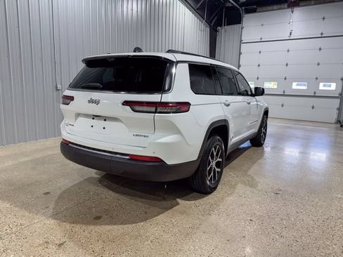 Used 2023 Jeep Grand Cherokee L Limited w/ Luxury Tech Group II AWD/4WD image 6