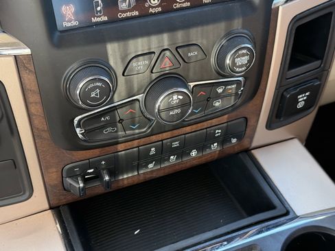 Used 2015 RAM 2500 Longhorn w/ Convenience Group image 22