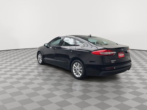 Used 2020 Ford Fusion SE image 33
