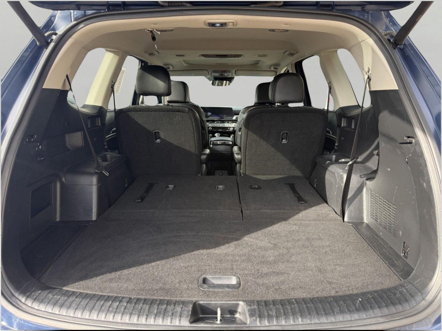 Used 2025 Kia Telluride S AWD/4WD image 17