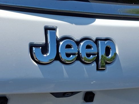 Used 2024 Jeep Compass Limited AWD/4WD image 17