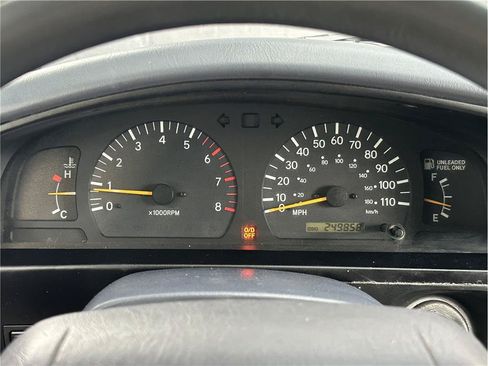 Used 1999 Toyota Tacoma 4x4 Xtracab V6 image 19