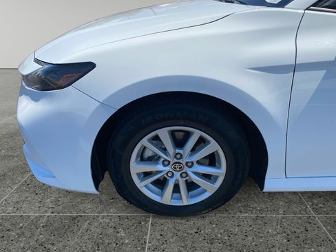 Used 2025 Toyota Camry LE FWD image 14