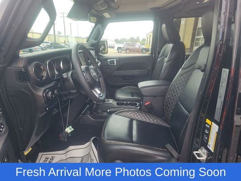 Used 2023 Jeep Wrangler Unlimited Sahara AWD/4WD image 12