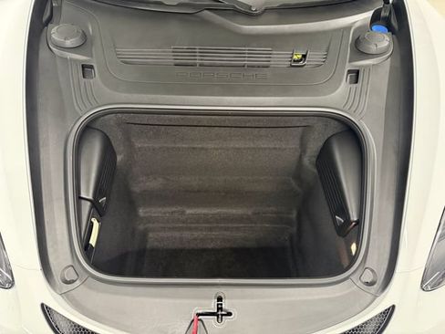 Certified 2022 Porsche 718 Boxster Spyder RWD image 19