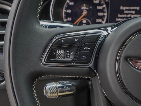 Used 2024 Bentley Continental GT image 23