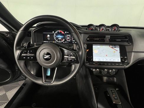 Used 2025 Nissan Z Performance w/ Floor Mat Package image 13