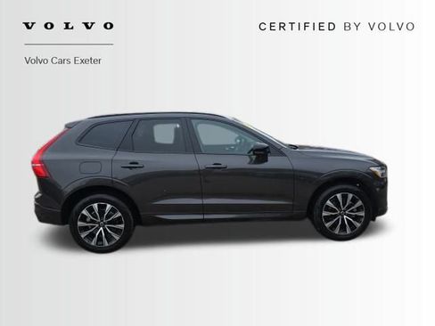 Certified 2025 Volvo XC60 B5 Core image 12