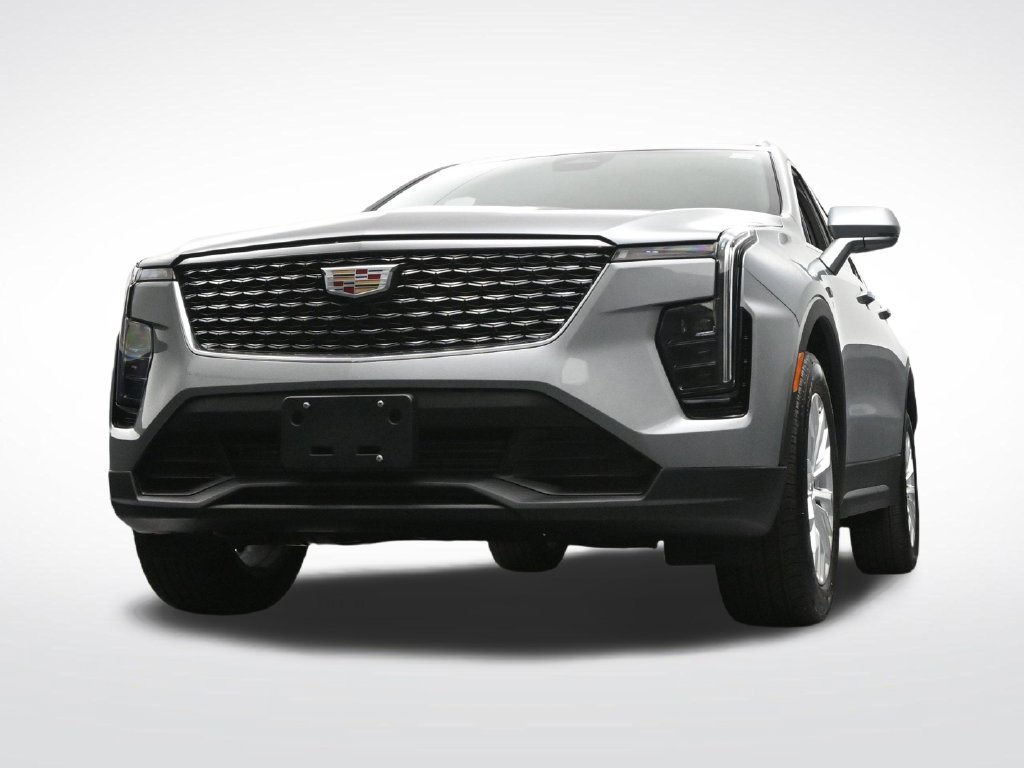 Used 2024 Cadillac XT4 Luxury w/ Cold Weather Package AWD/4WD image 31