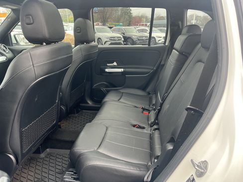 Certified 2021 Mercedes-Benz GLB 250 250 w/ Premium Package image 32