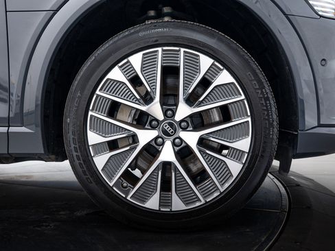 Certified 2024 Audi Q8 e-tron Premium Plus image 25