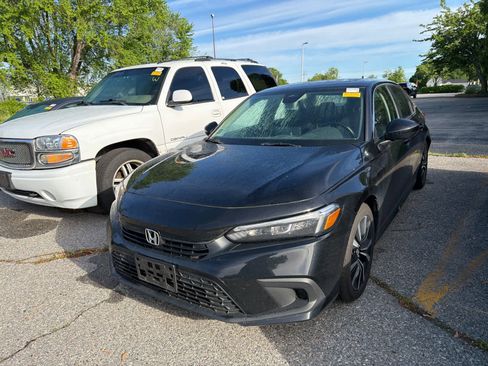 Used 2023 Honda Civic EX image 8