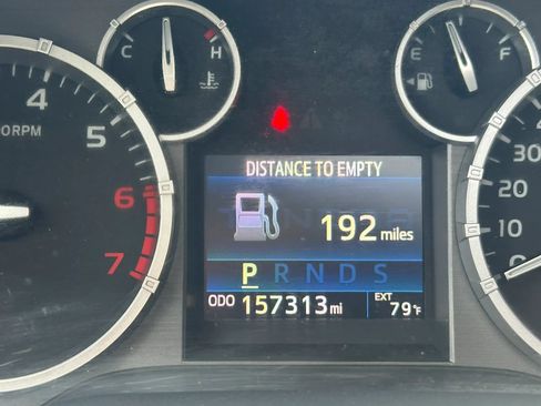Used 2017 Toyota Tundra Limited w/ Limited Premium Package AWD/4WD image 18