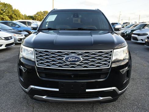 Used 2019 Ford Explorer Platinum AWD/4WD image 3