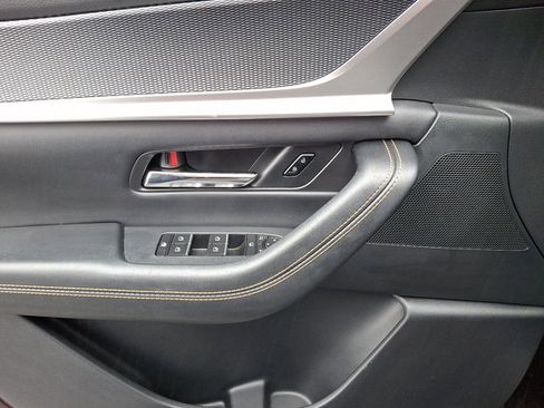 Used 2024 MAZDA CX-90 Plug-In Hybrid w/ Premium Plus image 13