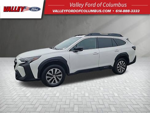 Used 2023 Subaru Outback Premium image 1
