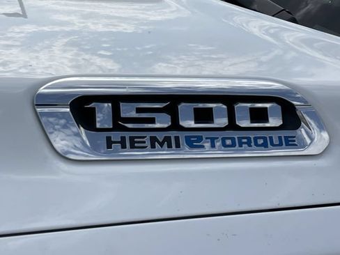 Used 2024 RAM 1500 Big Horn AWD/4WD image 29