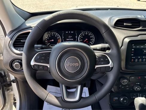 Used 2020 Jeep Renegade Sport w/ Sport Appearance Group AWD/4WD image 16