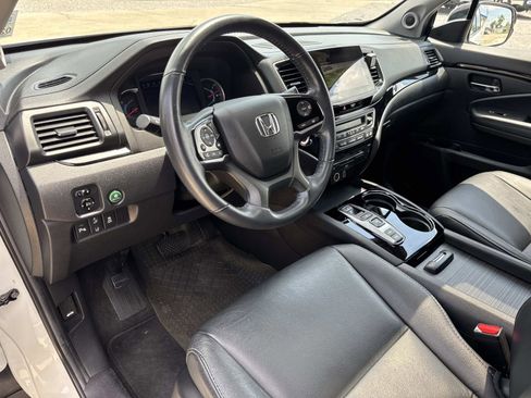 Used 2020 Honda Pilot Touring image 18