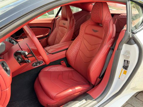Used 2020 Aston Martin DBS Superleggera RWD image 36