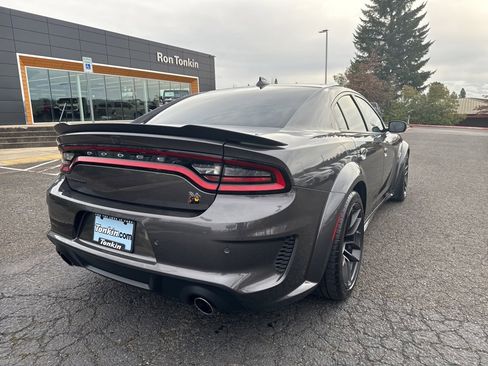 Used 2022 Dodge Charger Scat Pack image 7