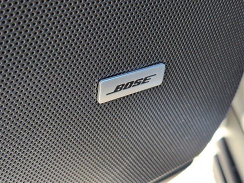 Used 2025 Cadillac XT6 Luxury image 20