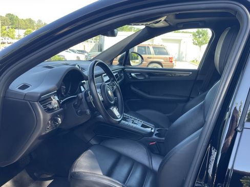 Used 2019 Porsche Macan S AWD/4WD image 25