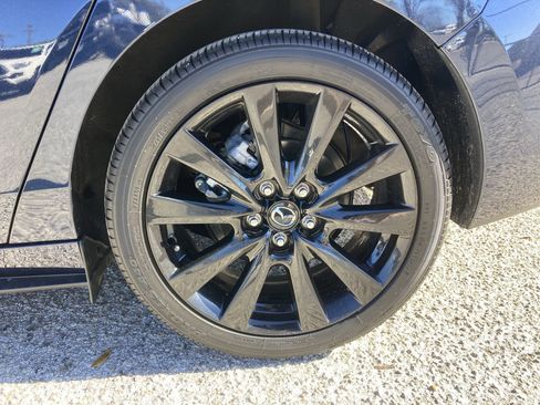 Used 2024 MAZDA MAZDA3 s image 19