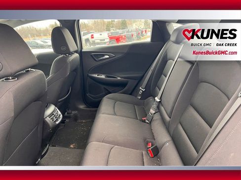 Used 2024 Chevrolet Malibu LT image 9