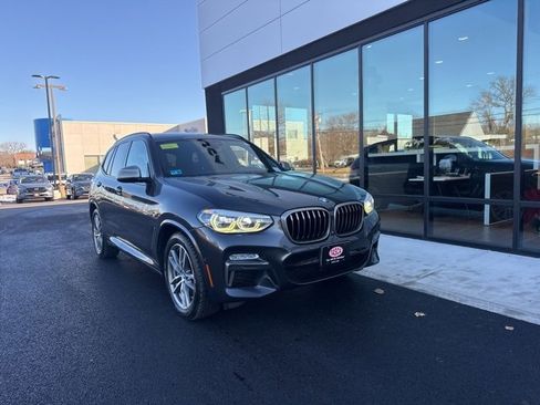 Used 2018 BMW X3 M40i image 1